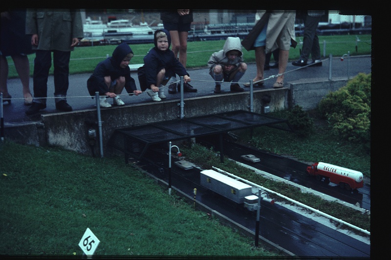 20.Madurodam sep 1966 Brigitte,Marion,Peter.JPG